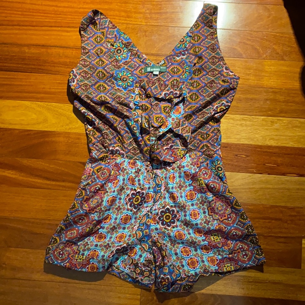 Patterned romper with front ties